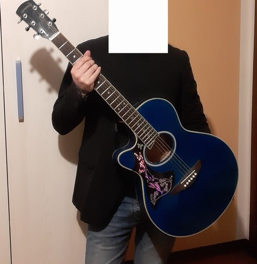 VENDO chitarra FLORENCIA acustica elettrificabile